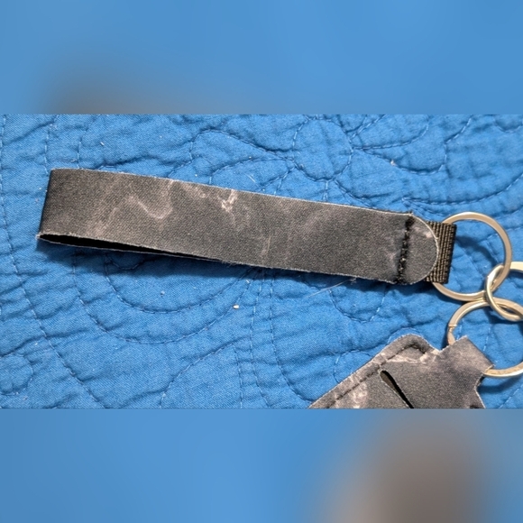 Keychain Or Bag Charm Black Fur Pom Pom Keychain - Picture 14 of 14